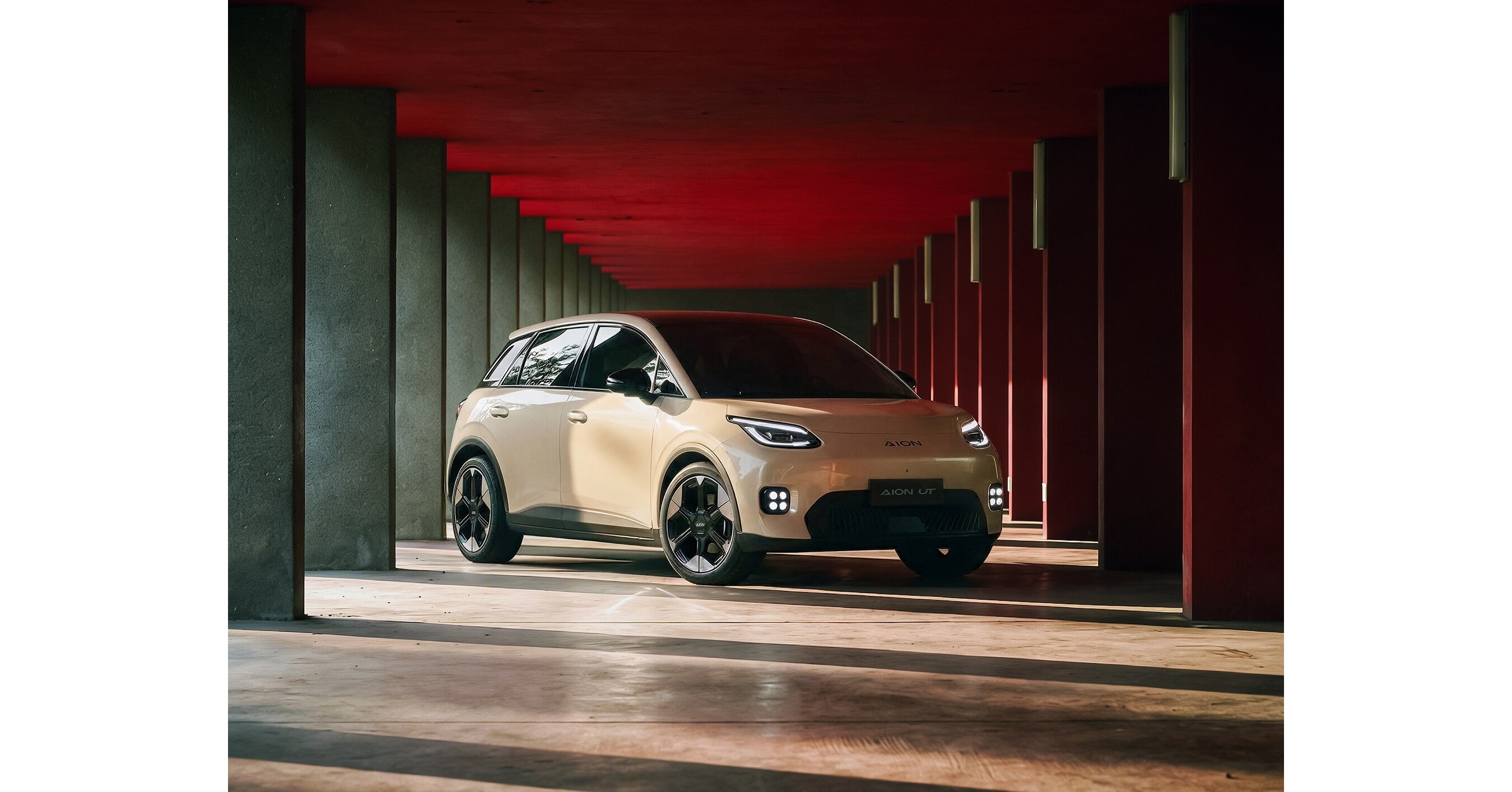 Dise&ntilde;ado en Mil&aacute;n, construido para Europa: GAC presenta el hatchback el&eacute;ctrico AION UT