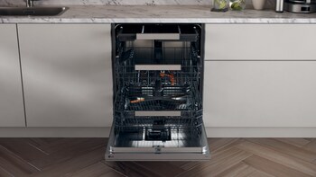 LG Built-in Dishwasher features an adjustable EasyRack™ Plus system, allowing flexible loading to accommodate a wide range of dishware. LG Built-in Dishwasher features an adjustable EasyRack™ Plus system, allowing flexible loading to accommodate a wide range of dishware.