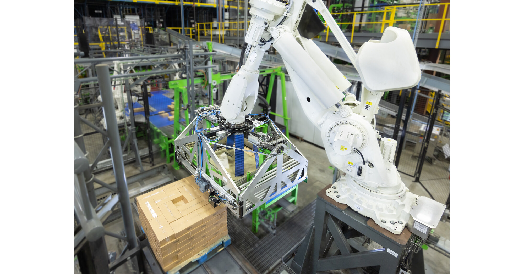 Medline announces first-in-healthcare AI robotics partnership with Symbotic - PR Newswire