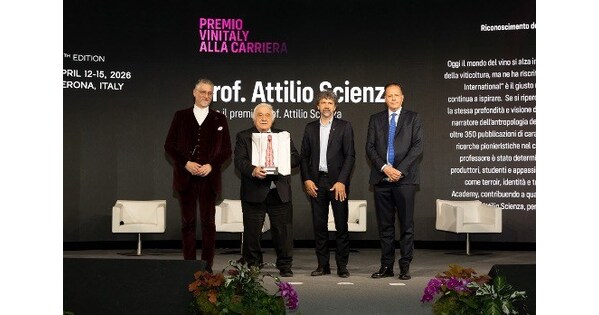Host of the Italian Wine Podcast Receives Vinitaly Lifetime Achievement Award