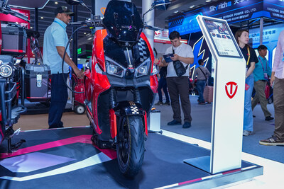 TAILG’s latest model, the F91, on display at the Canton Fair.