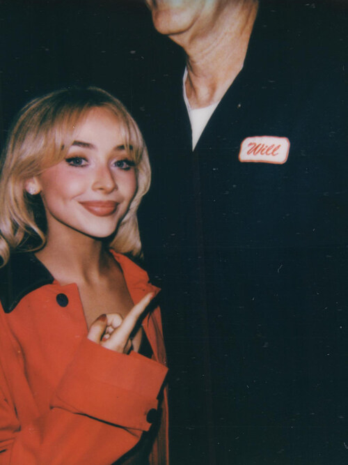 Sabrina Carpenter, Just Kiss