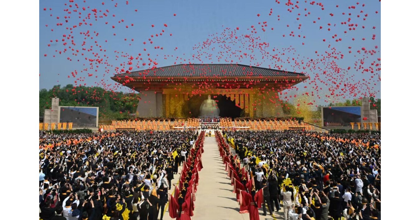Diaspora Tionghua Dunia Gelar Ritual Bersama Menghormati Kaisar Kuning Xuanyuan di Henan