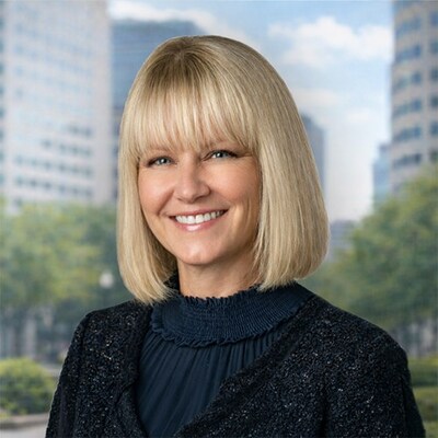 Summer Martin, Shareholder at Hall Render