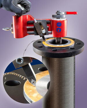 FLANGE FACING TOOL FEATURES EASY MANUAL OPERATION