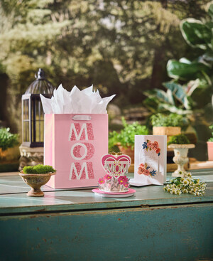 All the Love for All the Moms: Hallmark's Mother's Day Collection Showcases Lacey Chabert's Spring Designs
