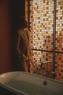 Richard Christiansen, fundador da Flamingo Estate, em parceria com a Kohler na Semana de Design de Milão