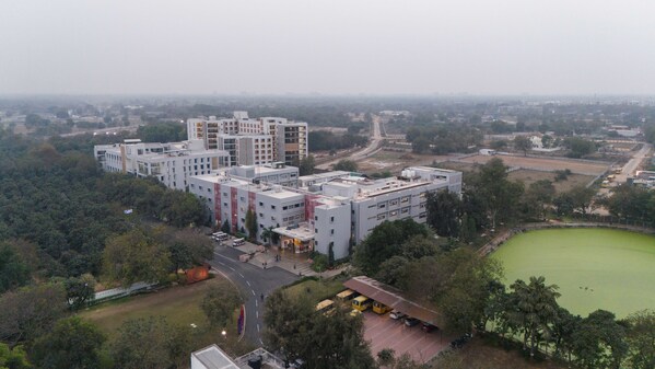 Unable to view the image, Please provide a valid URL.