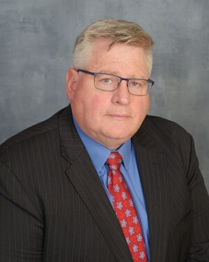 Inland Empire Health Plan nombra a Patrick Brosnan como director financiero