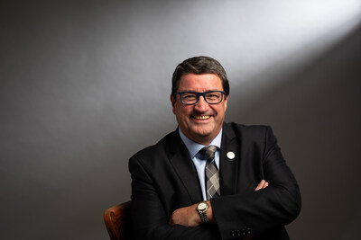 Dr. Rowan Parks, FRCSEd, FRSCI, internationally recognized surgeon, medical educator, and leader in surgical training, Nova Southeastern University 2026 Commencement Speaker.