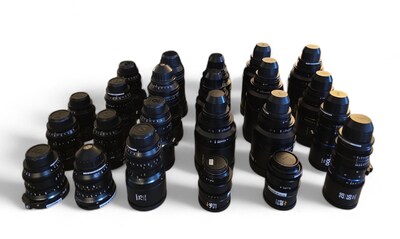 Tiger Group's auction opening April 29 features more than 1,000 lots of high-caliber AV gear.