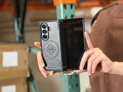 The new ROKFORM Rugged Case delivers complete foldable protection with a six-foot drop rating, MAGMAX™ magnetic grip, and RokLock® twist-lock mounting.