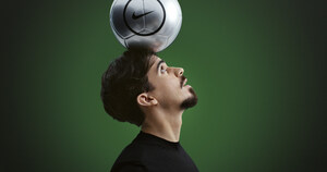 VICHY LABORATOIRES 簽下巴黎聖日耳門足球員 VITINHA 擔任全球品牌大使