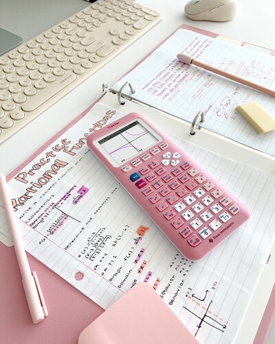 TI-84 Evo Pink.