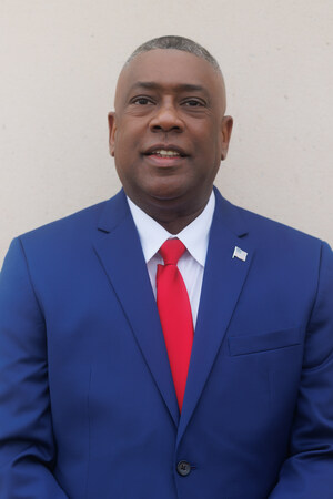 The Inner Circle acknowledges Kenneth Spells as an Inner Circle Lifetime for his contributions in Educational Leadership