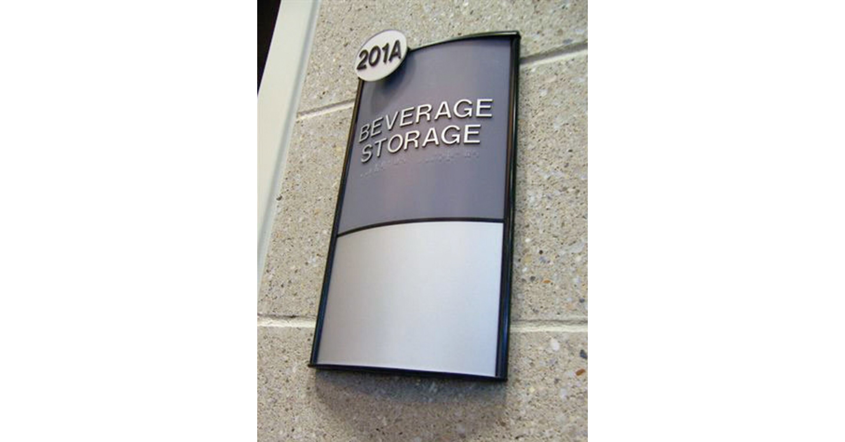 Nova Polymers Unveils a Pure Exterior Substrate for the ADA Sign-Making Industry.