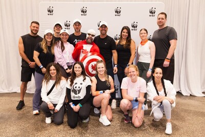 Blake (left, back row) and Cody Moynes (right, back row) with their team from Save Our Species Alliance © Jeffrey Turford/WWF-Canada (CNW Group/World Wildlife Fund Canada)