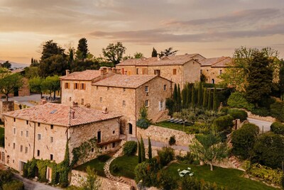 Casa Bianca, Pacaso's first home in the Tuscany countryside