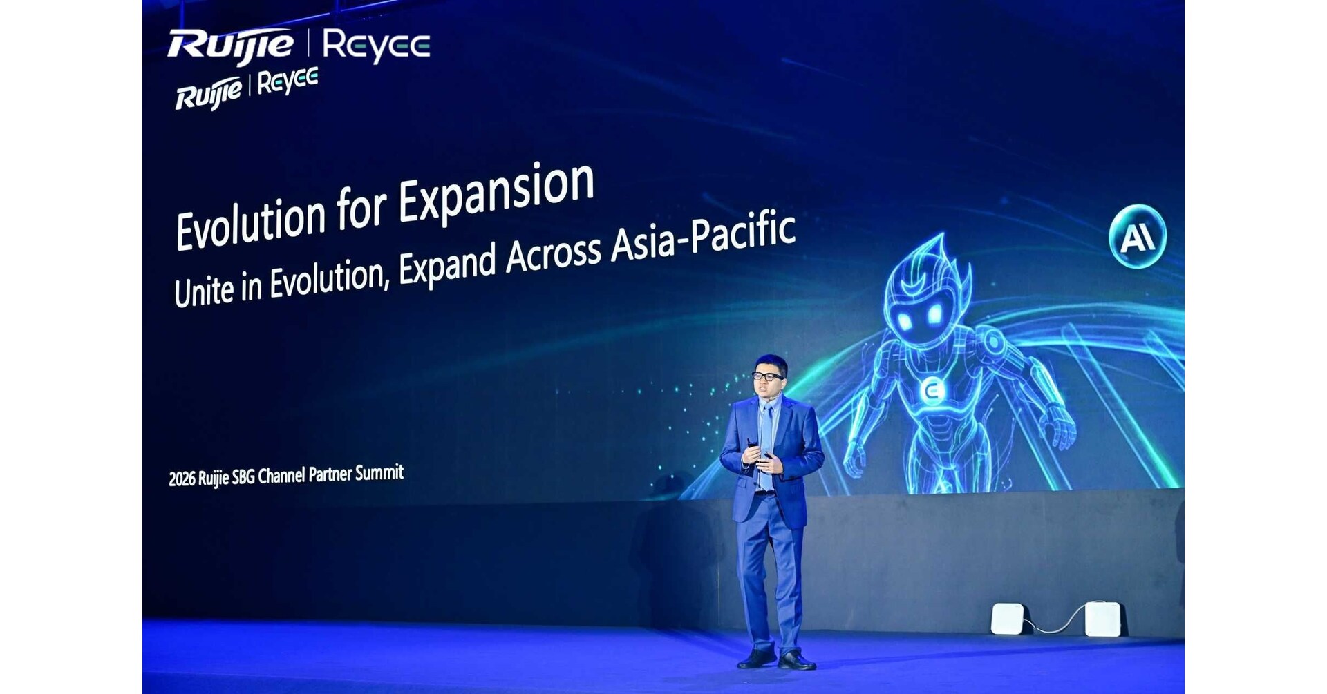 Ruijie Networks Gelar 2026 SBG APAC Channel Partner Summit di Chongqing; Luncurkan Merek SME Cybrey