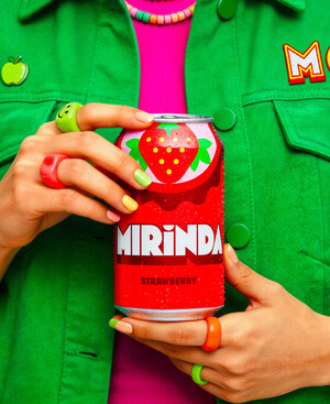 UN NOUVEAU LOOK AUDACIEUX, UNE NOUVELLE HUMEUR PLUS LUMINEUSE : MIRINDA® LANCE UNE PLATEFORME "SMILE PLEASE" À L'ÉCHELLE MONDIALE