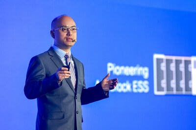 Dr. Jack Gu unveiled full-scenario solution (PRNewsfoto/Sungrow)