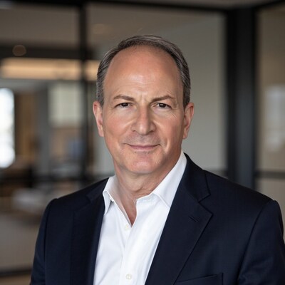 Daniel Annese Headshot