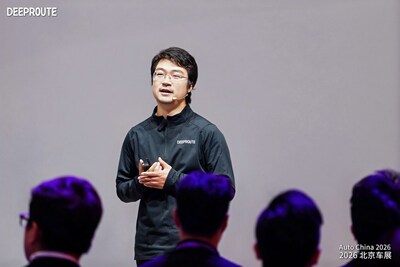 DeepRoute.ai Chief Scientist Chong Ruan delivering his keynote