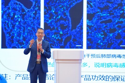 Ma Jun delivers a keynote speech at the event (PRNewsfoto/无限极（中国）有限公司)