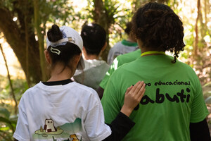 Educação na natureza forma cidadãos mais engajados: programa do Instituto Ecofuturo impacta milhares de alunos e educadores