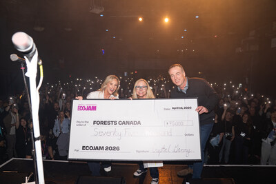 Caption: (left to right) Kirsten Kekewich, Giving Partnerships Manager, Forests Canada; Crystal Ganny, Chief Financial Officer, Smith + Andersen; and Brad Bull, Principal, Smith + Andersen at EcoJam on April 16, 2026. (CNW Group/Forests Canada)