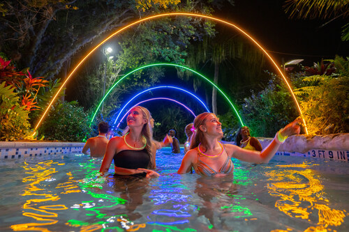 AquaGlowatAquaticaOrlando