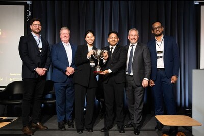 SMU undergraduates Samantha Chong Wei En and Ameerul Putra Bin Abdul Wahab (both centre) receiving their championship trophy from (left to right) Sean Cottrell (CEO & Co-founder of LawInSport), Michael Lenard OLY (President of the International Council of Arbitration for Sport, ICAS), Matthieu Reeb (Director General of CAS) and Manan Agrawal (Director of SLAM). [Photo credit: LawInSport]