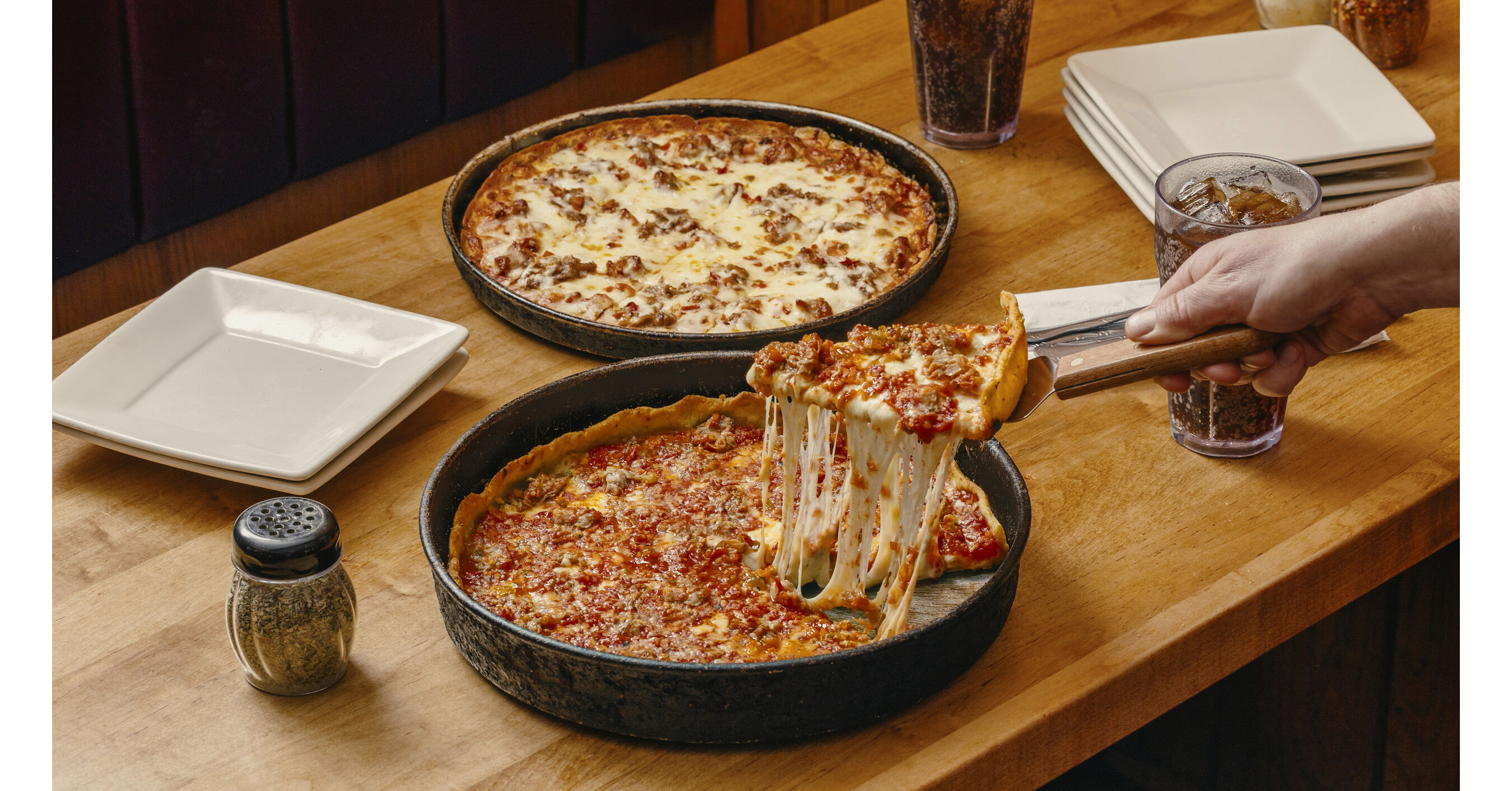 Lou Malnatis Introduces the Italian Combo Beef-Za