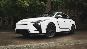 El NUEVO LEXUS ES 350h HÍBRIDO 2026 SE UNE A LA LÍNEA DE VEHÍCULOS ELÉCTRICOS DE BATERÍA ES 350e Y ES 500e EN LA OCTAVA GENERACIÓN DE LA FAMILIA ES