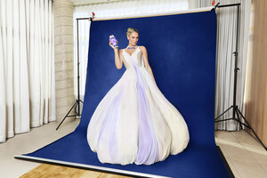 Hellmann's Shocks Fashion's Biggest Night with an Uninvited Guest: Garlic