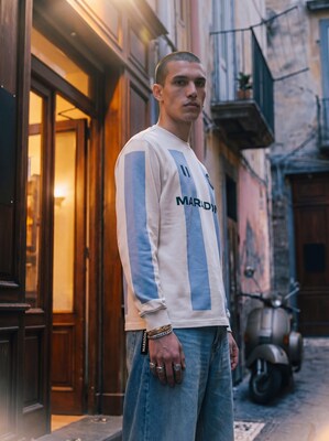 Model is wearing the MARADONA LS Match T-shirt.
