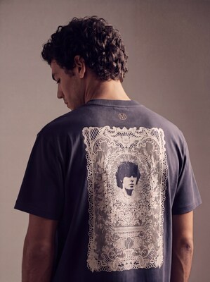 Model is wearing the DIARMA Lace T-shirt. 
