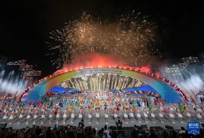 Xinhua Silk Road: 중국 남부 도시, 화려한 비치게임 통해 우정과 발전의 아시아 이야기를 새롭게 쓰다