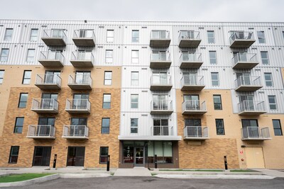 Immeuble Mission Unitaînés Saint-Jean-sur-Richelieu (Groupe CNW/Cabinet de la ministre responsable de l'Habitation)