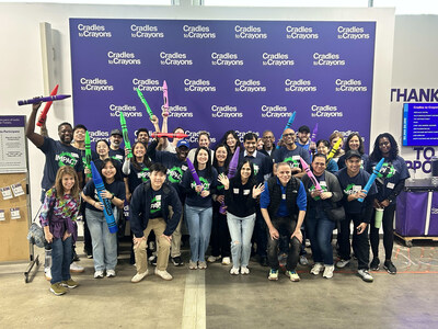 John Hancock colleagues supporting Cradles for Crayons in Boston. (CNW Group/Manulife Financial Corporation)