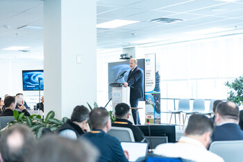 Rober Fiege, Assistant Vice President, Airport & Flight Information Services, NAV CANADA (CNW Group/NAV CANADA)