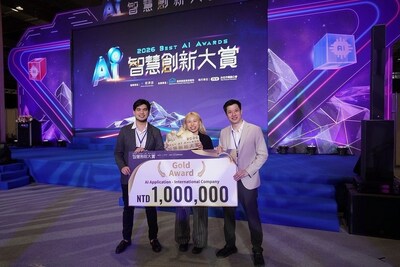 (From Left: Mr. Wachiravit Modecrua, Director of Amity AI Research and Application Center (ARAC), Miss Natchaya Temyingyong, Research Engineer, and Dr. Krittin Pachtrachai, Senior Research Engineer.)