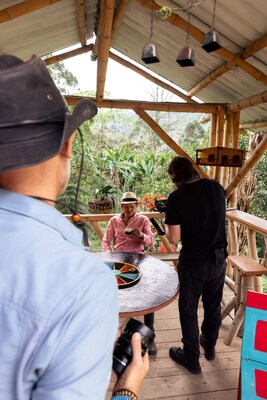Behind-the-scenes of Groundswell