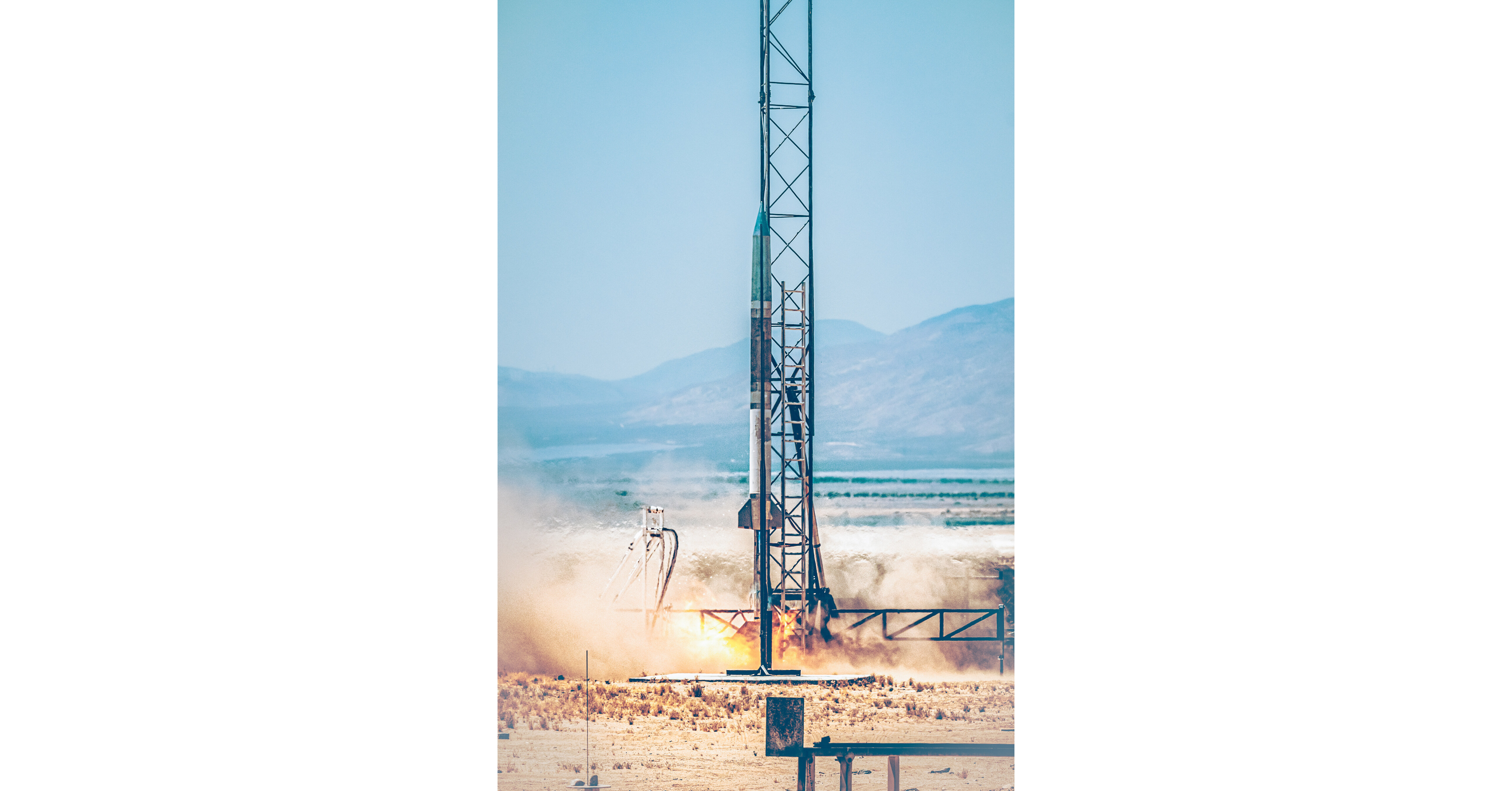 LEAP launches Bullfrog space vehicle demonstrating space logistics and global mobility