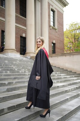 Social Good Entrepreneur Kirsten von Reinholtz Donates Harvard Commencement Prize Funds to Nonprofits Nationwide