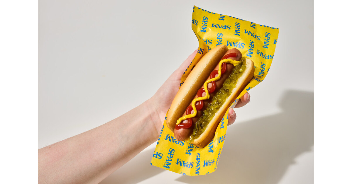 Curated visual reference: Introducing A Dog To New Ceremonies Reference: There S A New Dog In Town Introducing The Spam