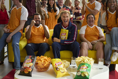 With the launch of a new campaign featuring a star-studded commercial and pop-up events across the country, Lay’s is turning the idea of a “Bandwagon fan” on its head and inviting America to jump on the Bandwagon with Lay’s.