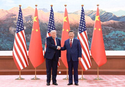 Xi Jinping trifft Donald Trump (PRNewsfoto/CMG)