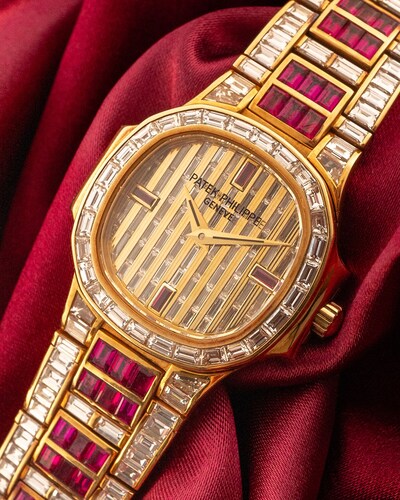 Patek Philippe Ref. 4700/160J (PRNewsfoto/FutureGrail)