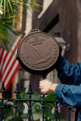 Smithey Limited-Edition No. 11 American Anniversary Skillet